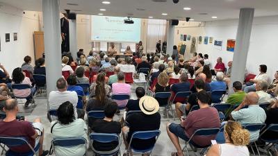 040925 XERRADA INFORMATIVA CENTRE SOCIAL CANVI SISTEMA RESIDUS 1.jpg