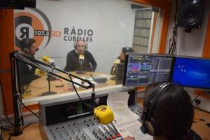 130223 DEBAT DIA MUNDIAL RÀDIO ok.jpg