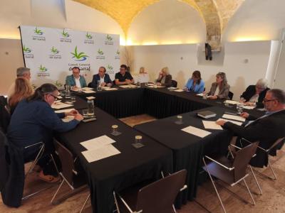 200326 ALCALDES DEL PENEDÈS MARÍTIM RODALIES (1).jpg