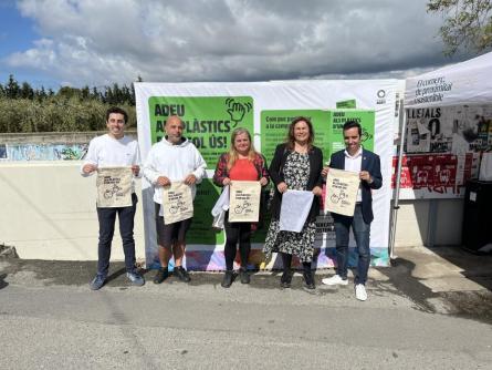 CAMPANYA PLÀSTIC MERCAT.JPG