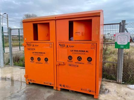 contenidors roba ajuntament.jpg