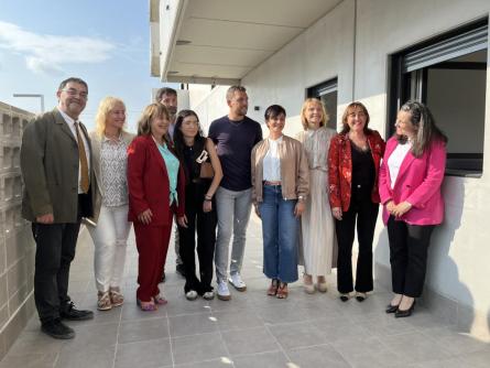 ENTREGA CLAUS PISOS 050625 (4).JPG