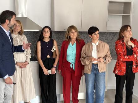 ENTREGA CLAUS PISOS 050625 (7).JPG